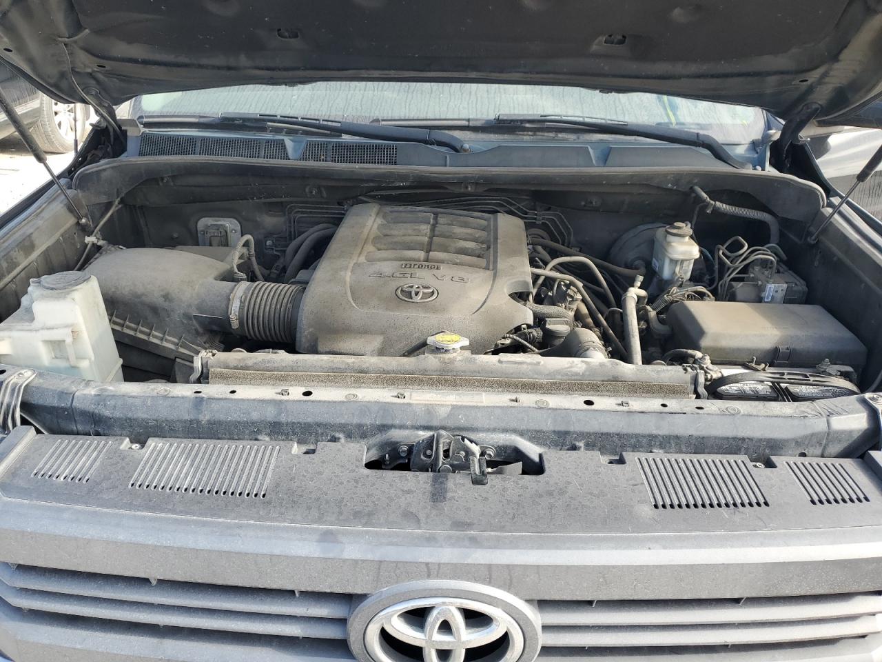 2014 Toyota Tundra - Image 11