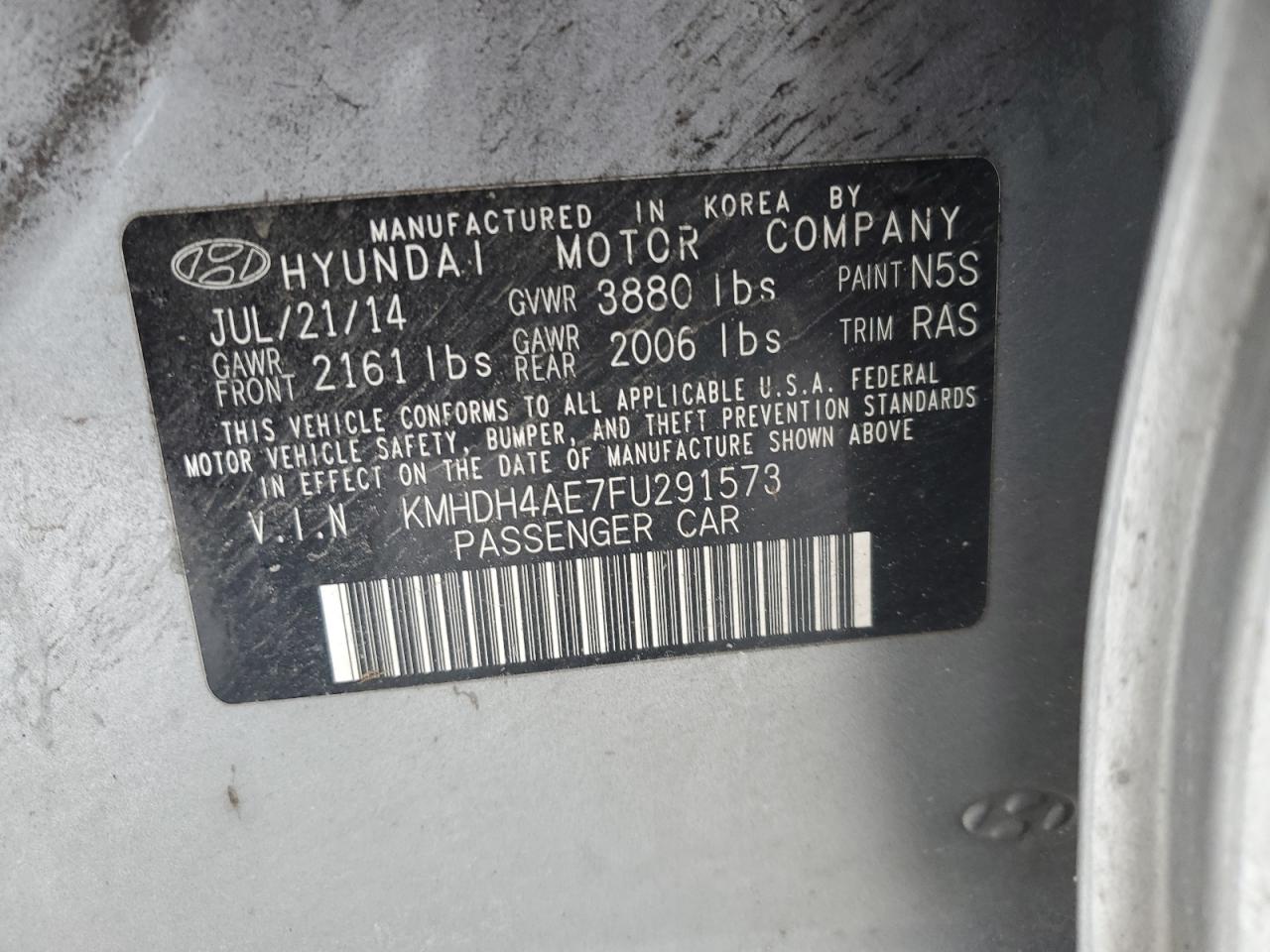 2015 Hyundai Elantra - Image 13