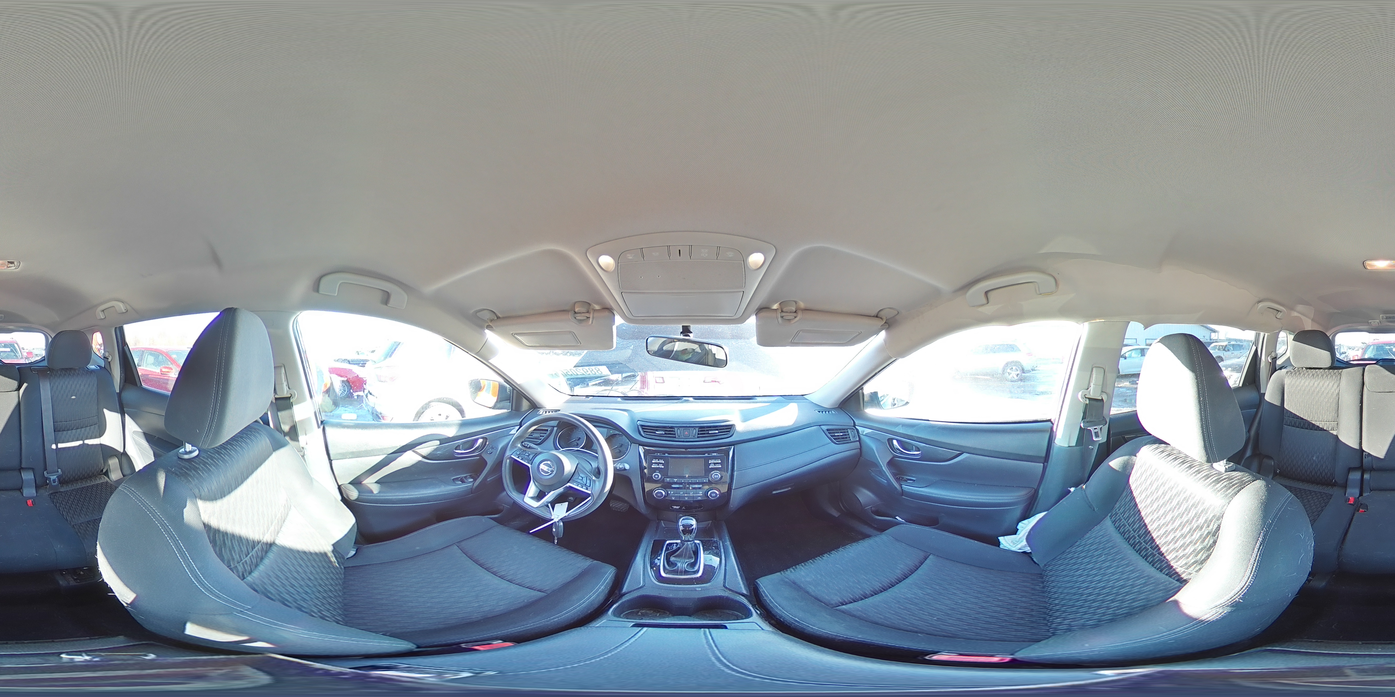 2017 Nissan Rogue - Image 15