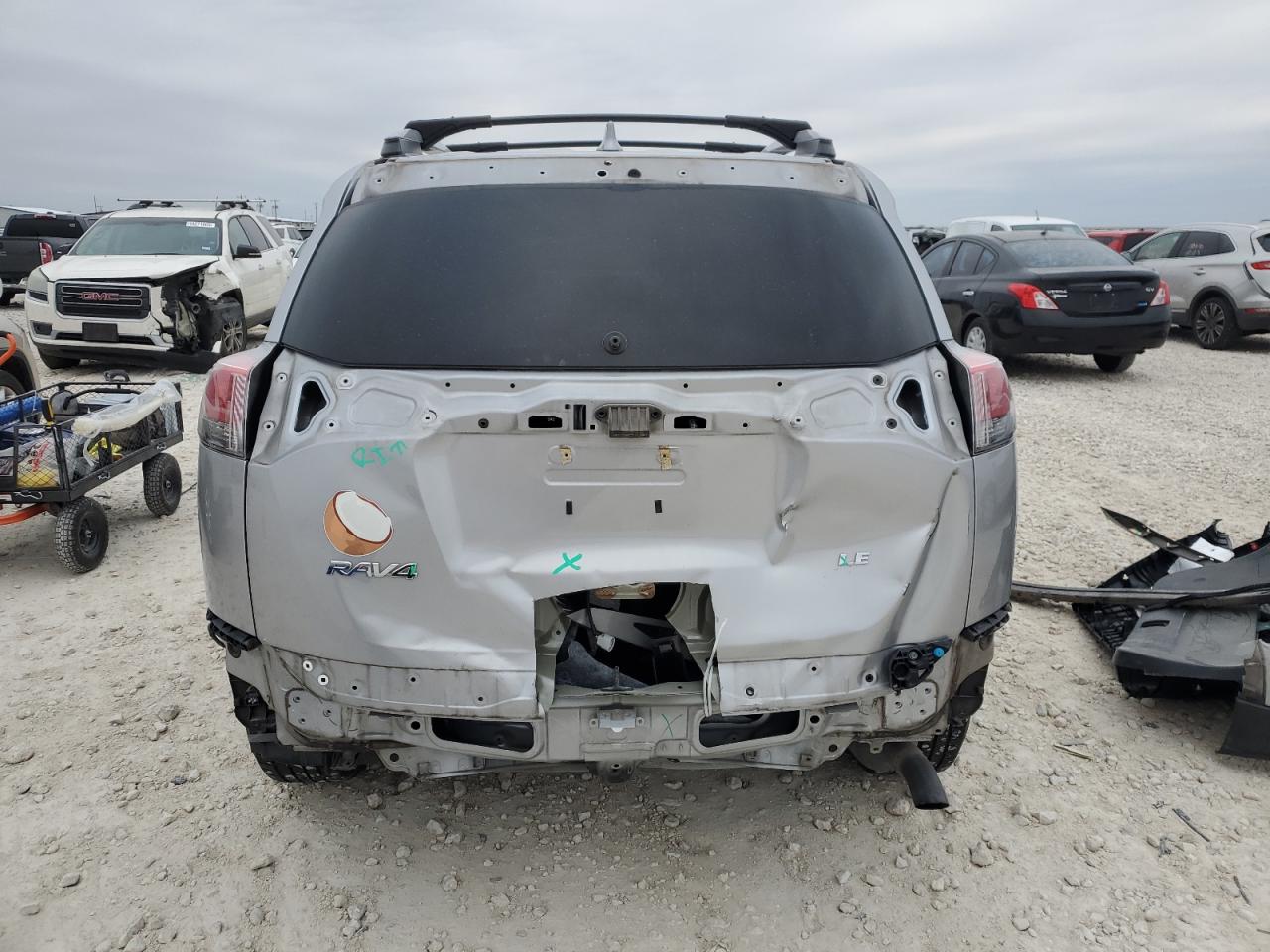 2017 Toyota RAV 4 - Image 6