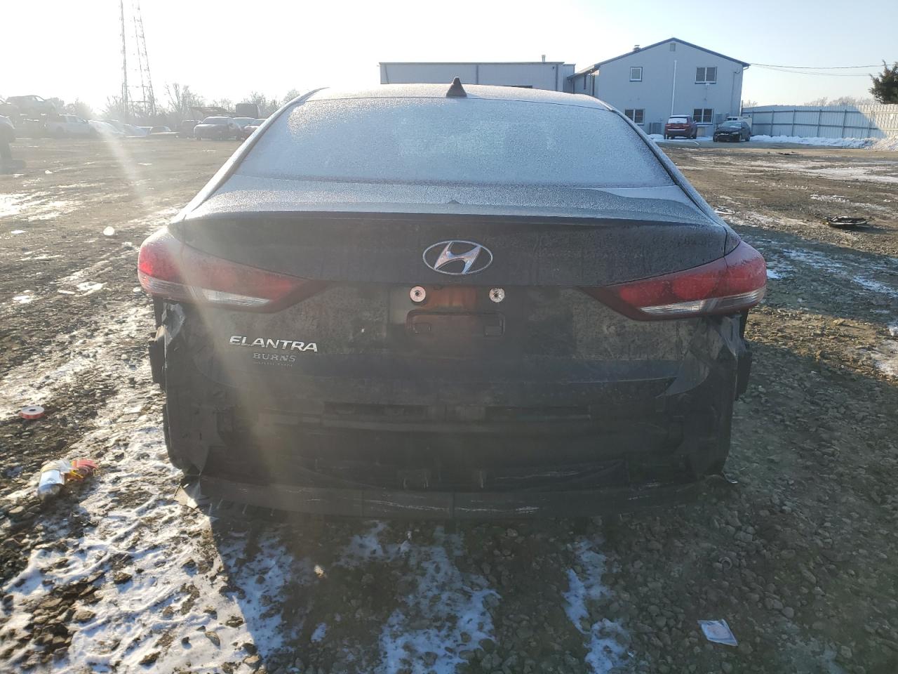 2017 Hyundai Elantra - Image 6