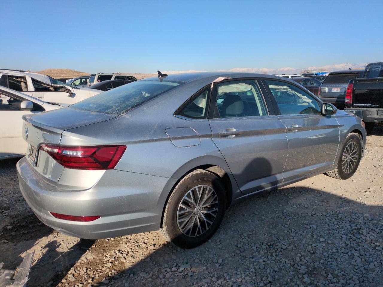 2021 Volkswagen Jetta - Image 3