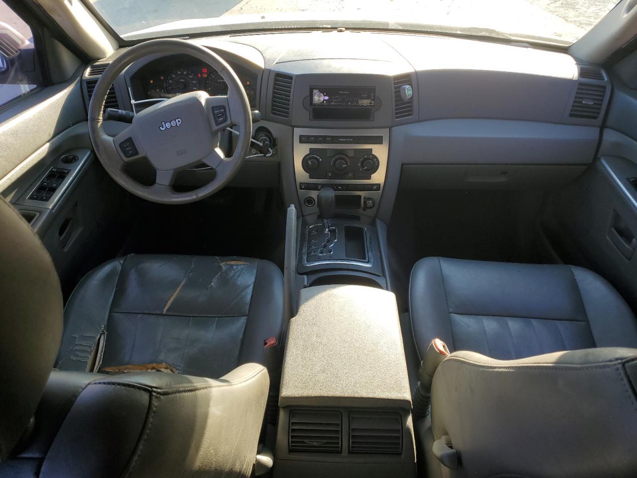 2006 Jeep Grand Cherokee - Image 8