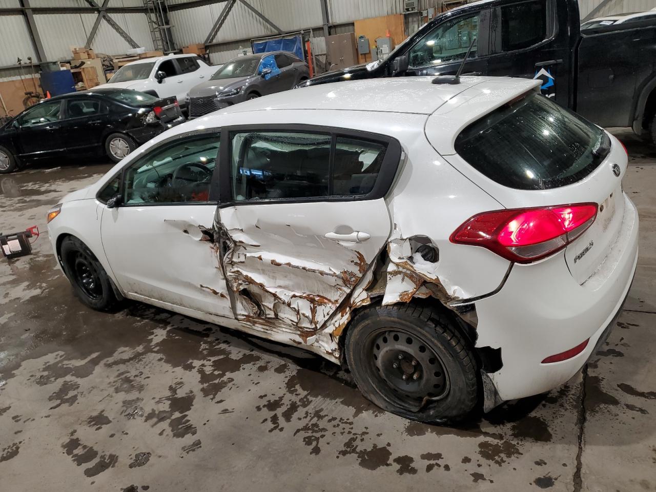2018 Kia Forte - Image 2