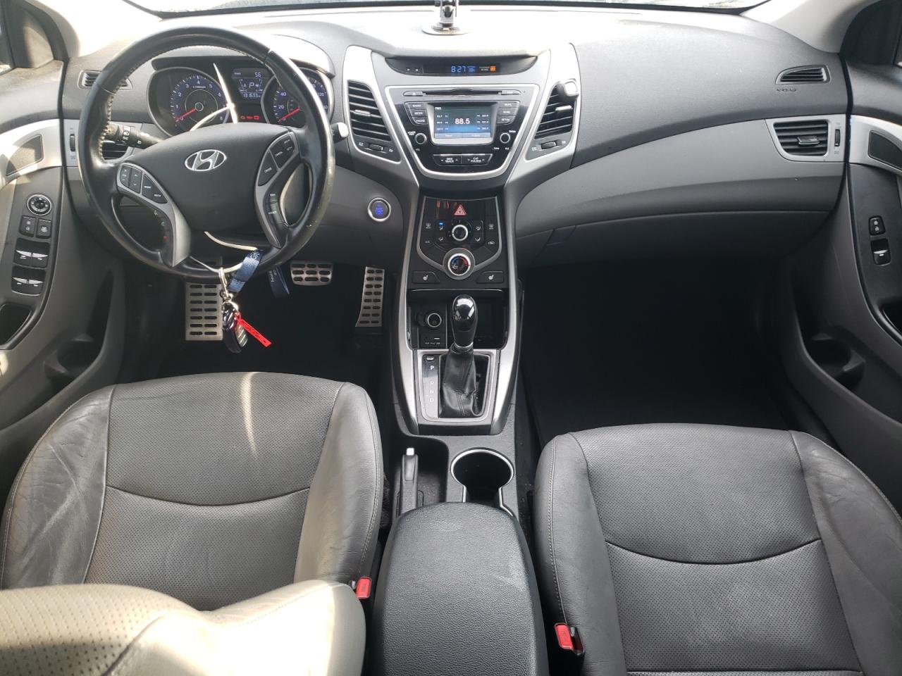 2015 Hyundai Elantra - Image 8