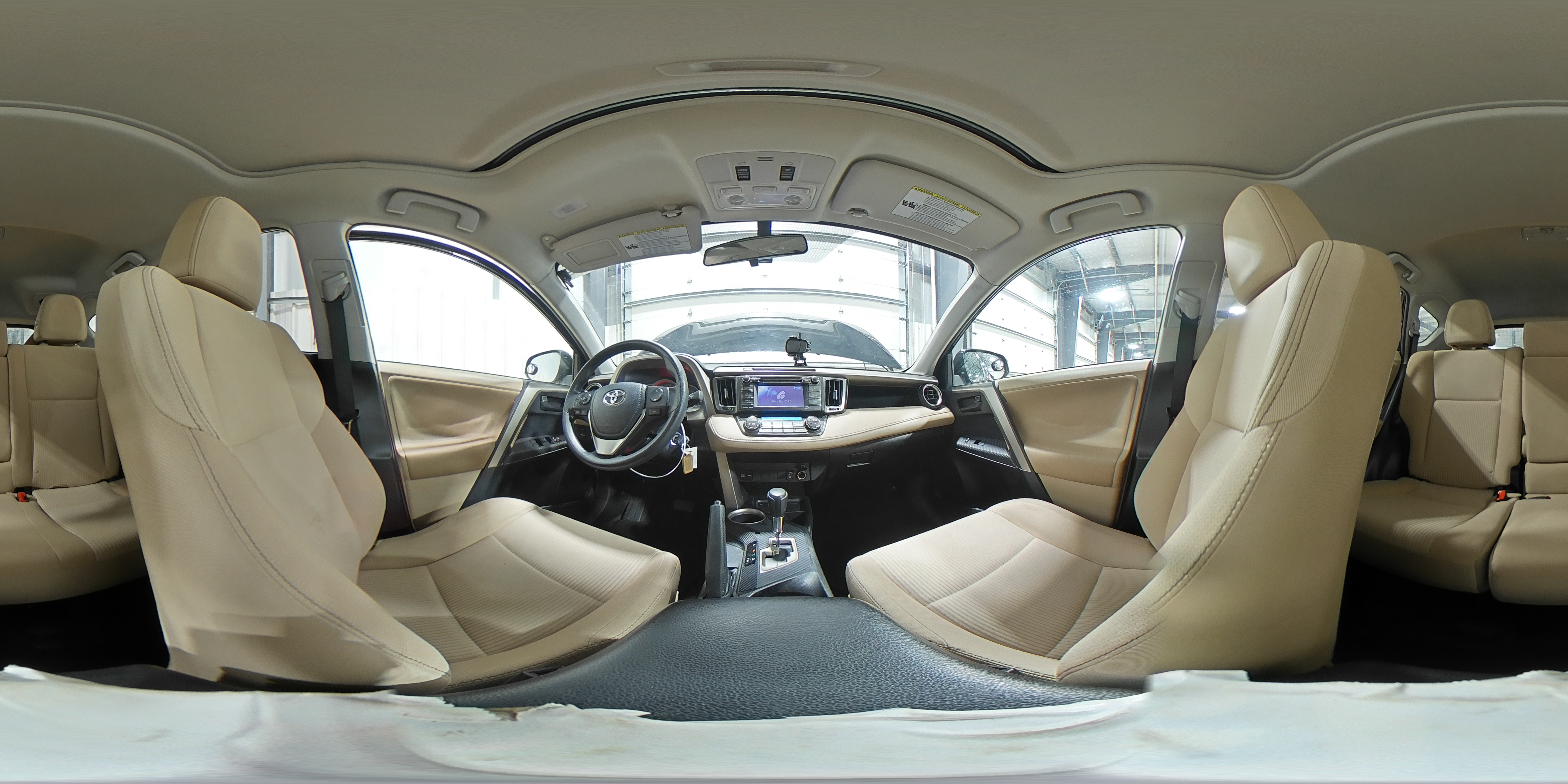 2013 Toyota RAV 4 - Image 14