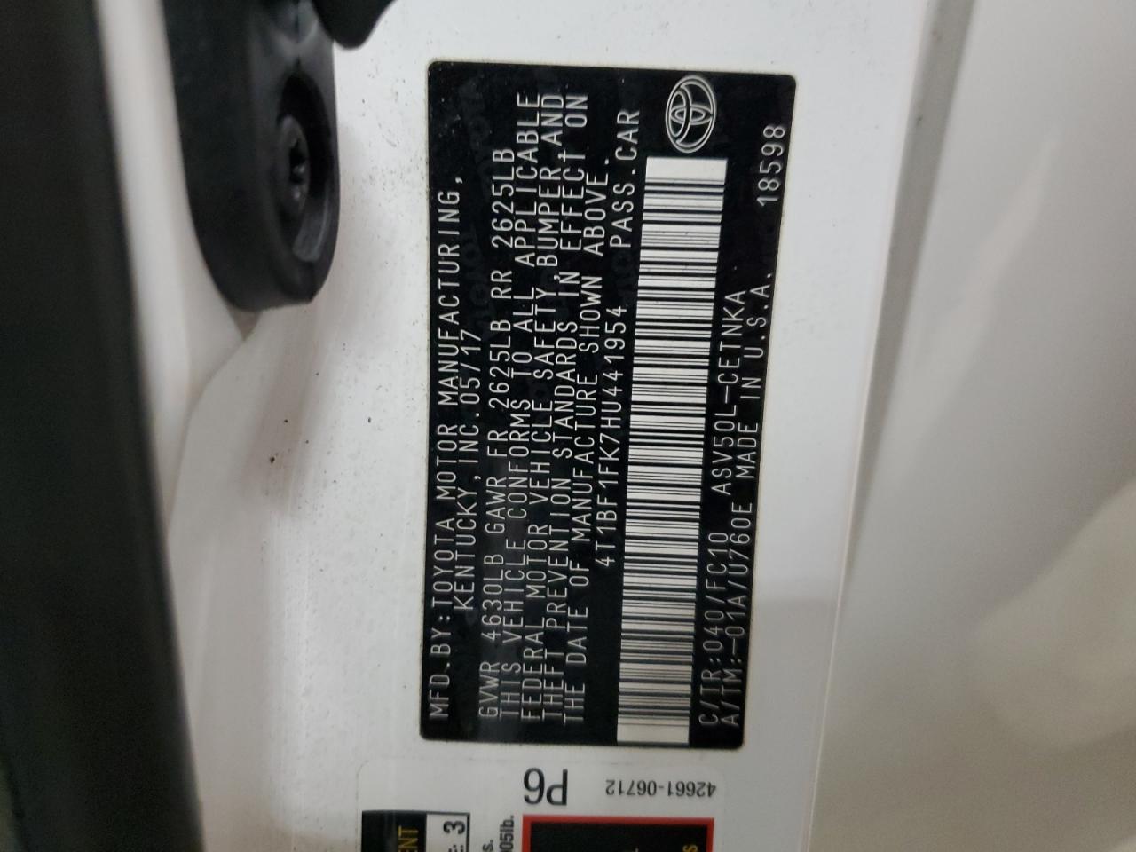 2017 Toyota Camry - Image 12