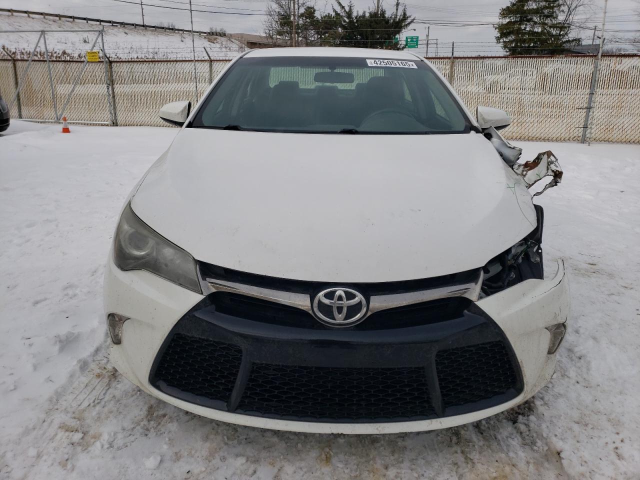 2016 Toyota Camry - Image 5