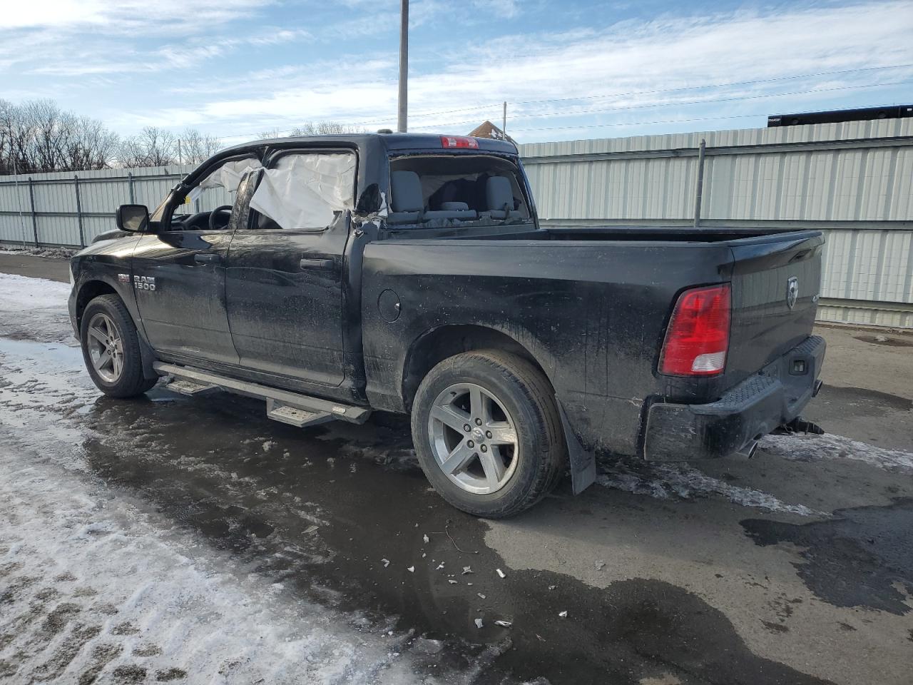 2014 RAM 1500 - Image 2