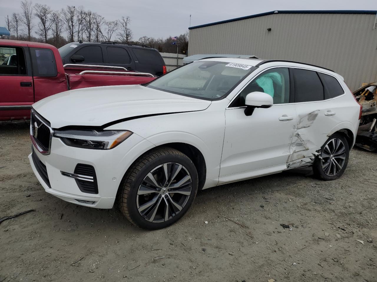 2022 Volvo XC60 - Image 1