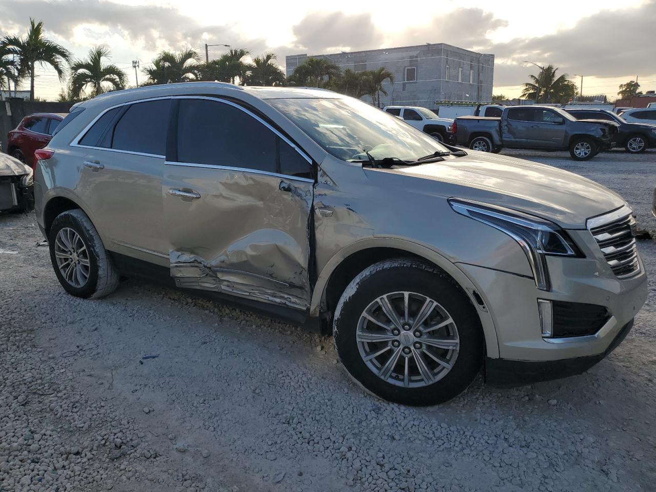 2017 Cadillac XT5 - Image 4