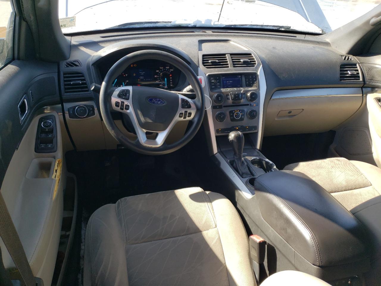 2015 Ford Explorer - Image 8