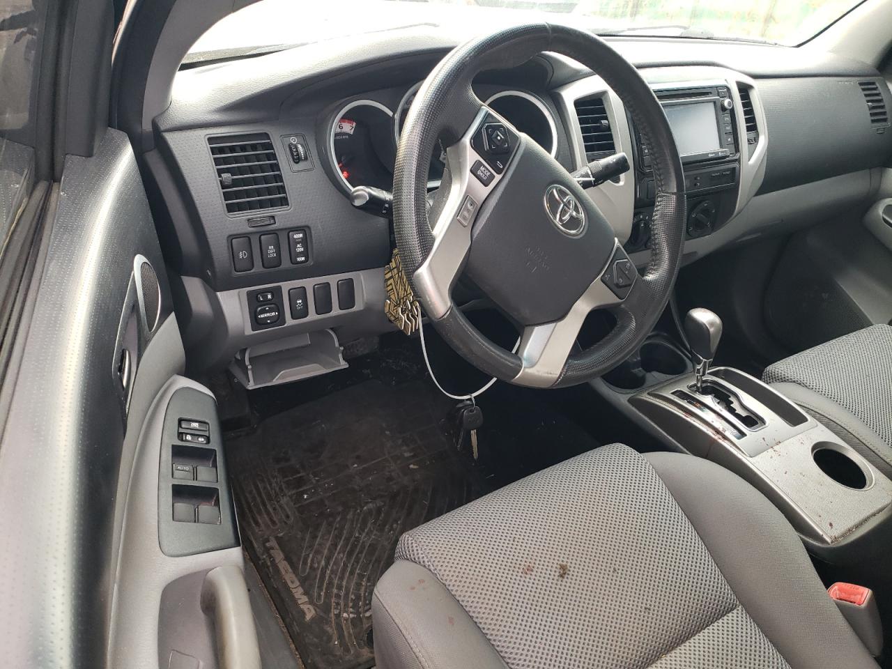 2014 Toyota Tacoma - Image 8
