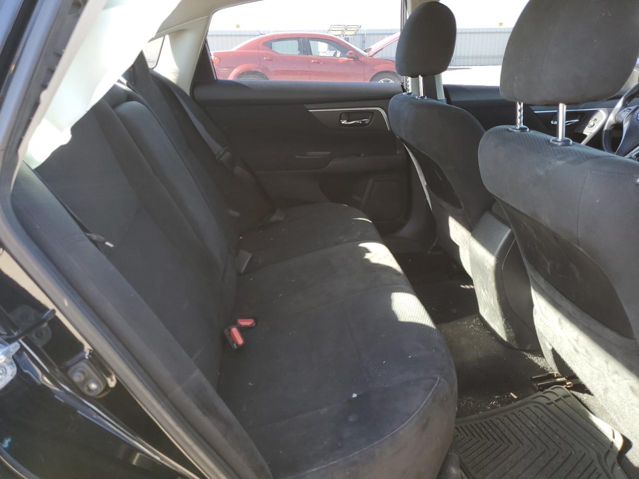 2015 Nissan Altima - Image 10