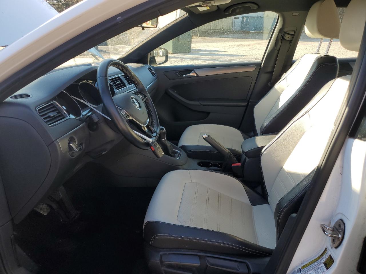 2016 Volkswagen Jetta - Image 7