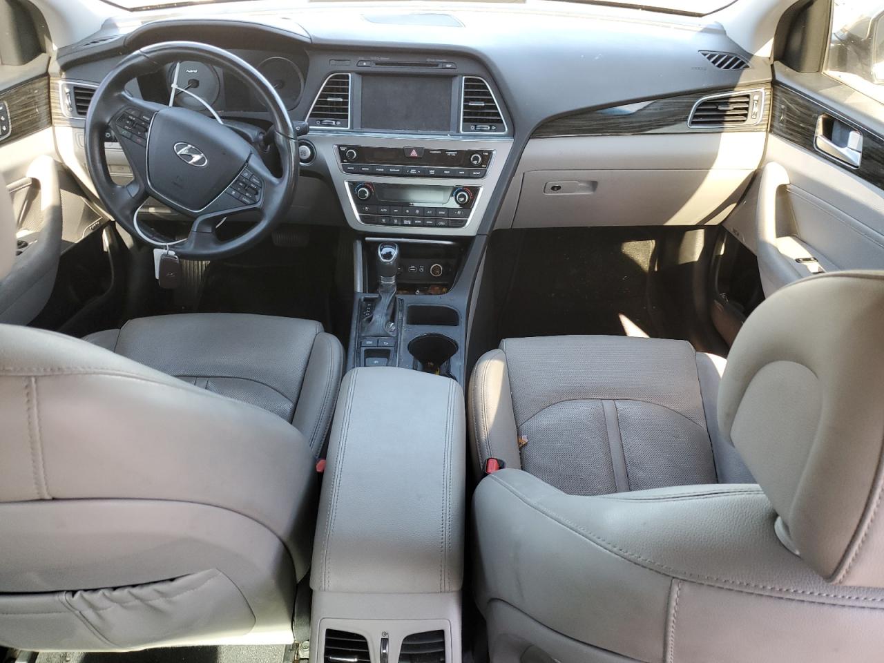 2017 Hyundai Sonata - Image 8