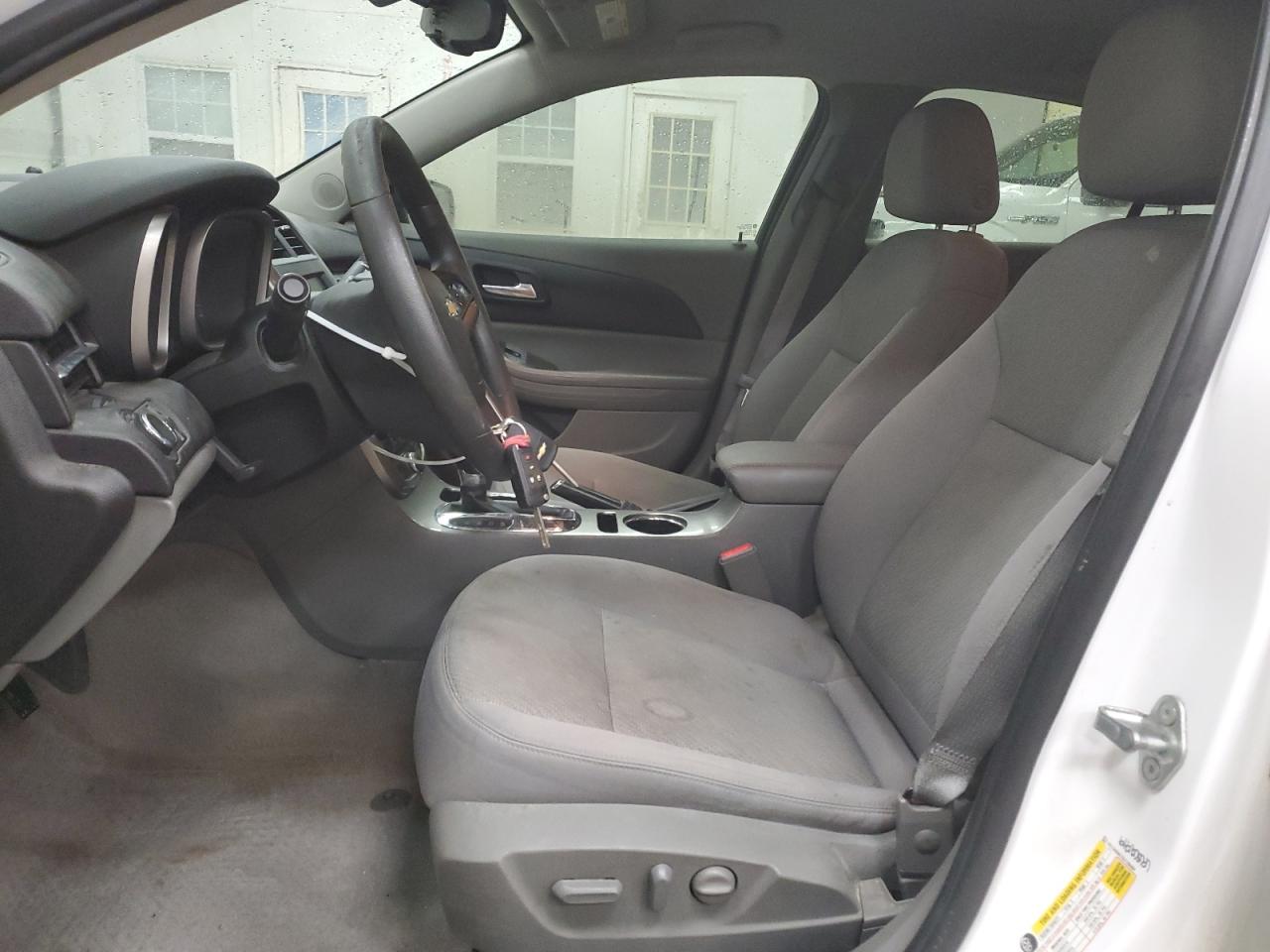 2016 Chevrolet Malibu - Image 7