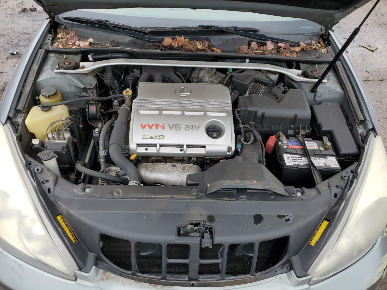 2003 Lexus ES - Image 11