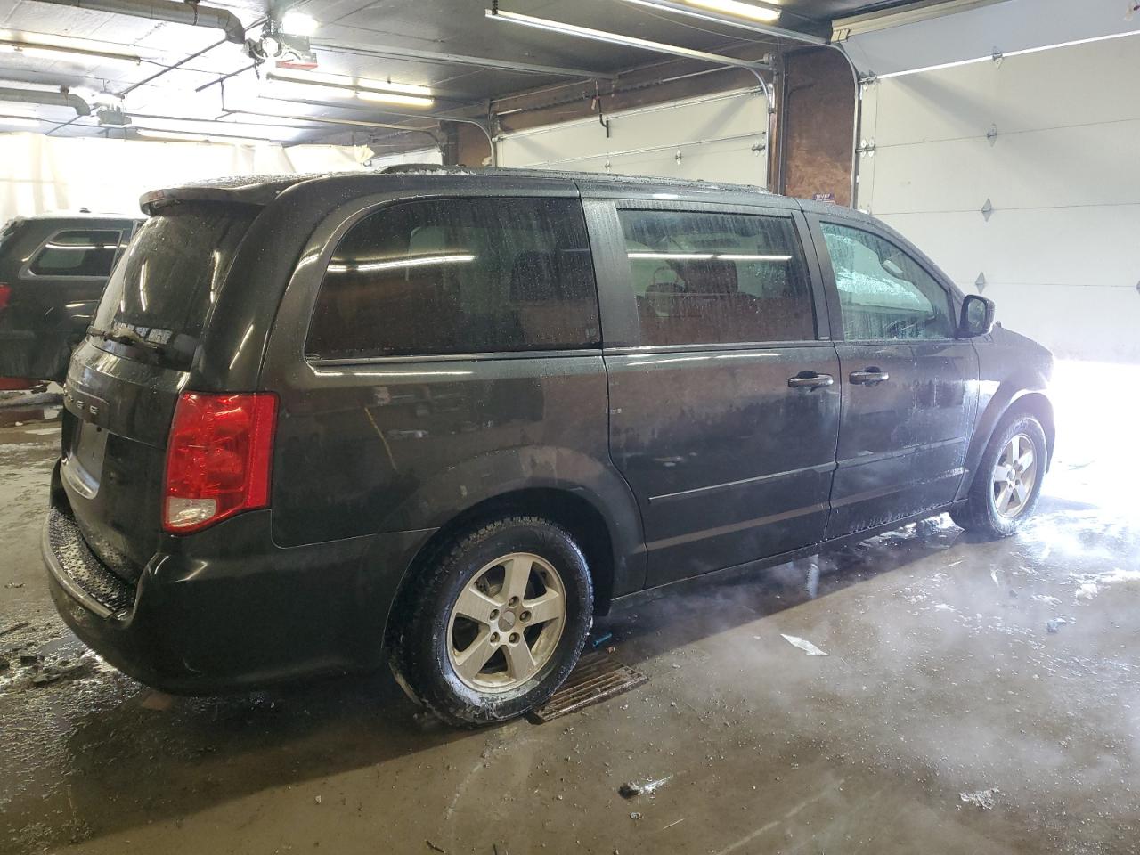 2012 Dodge Caravan - Image 3