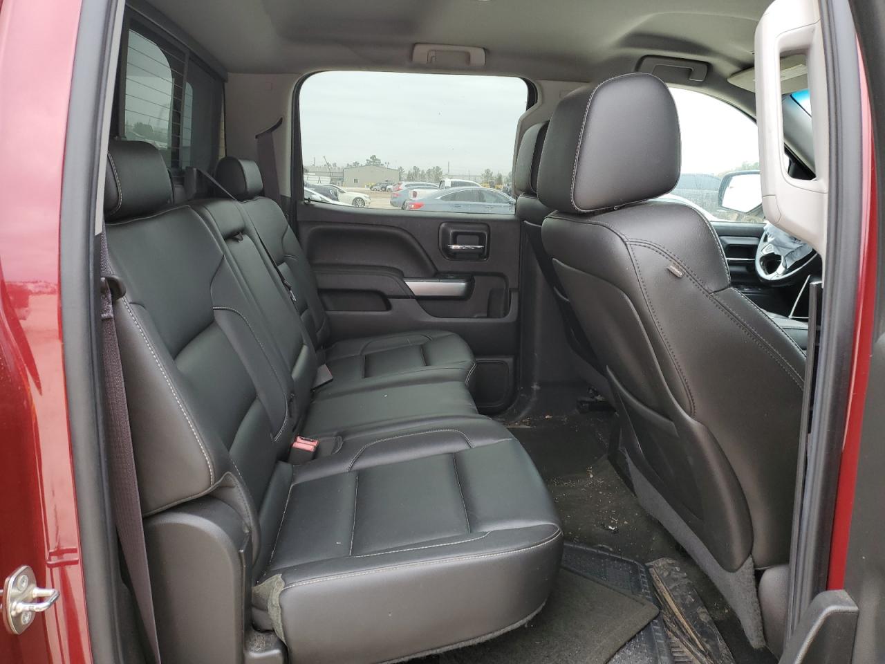 2015 Chevrolet Silverado - Image 10