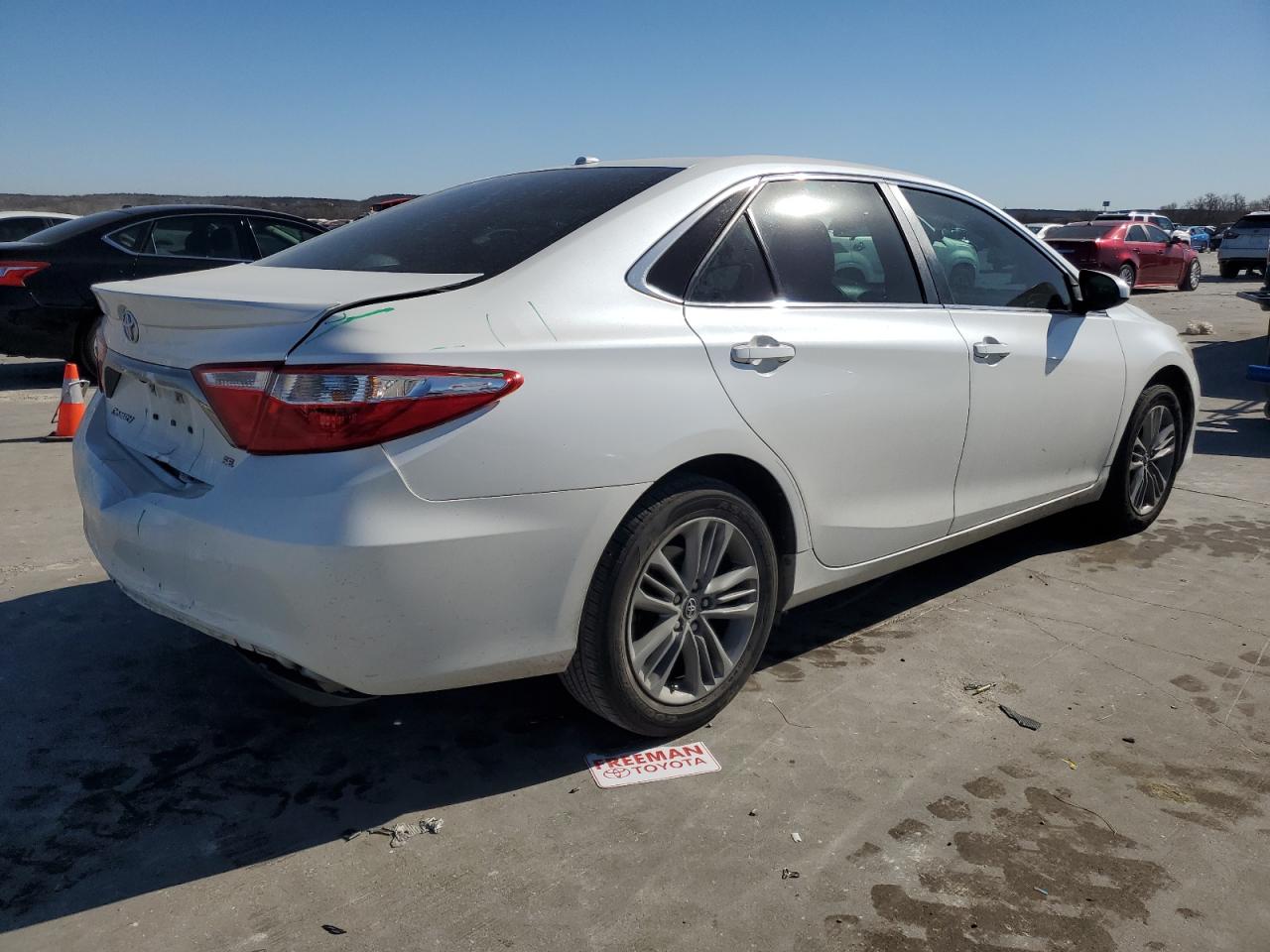 2016 Toyota Camry - Image 3