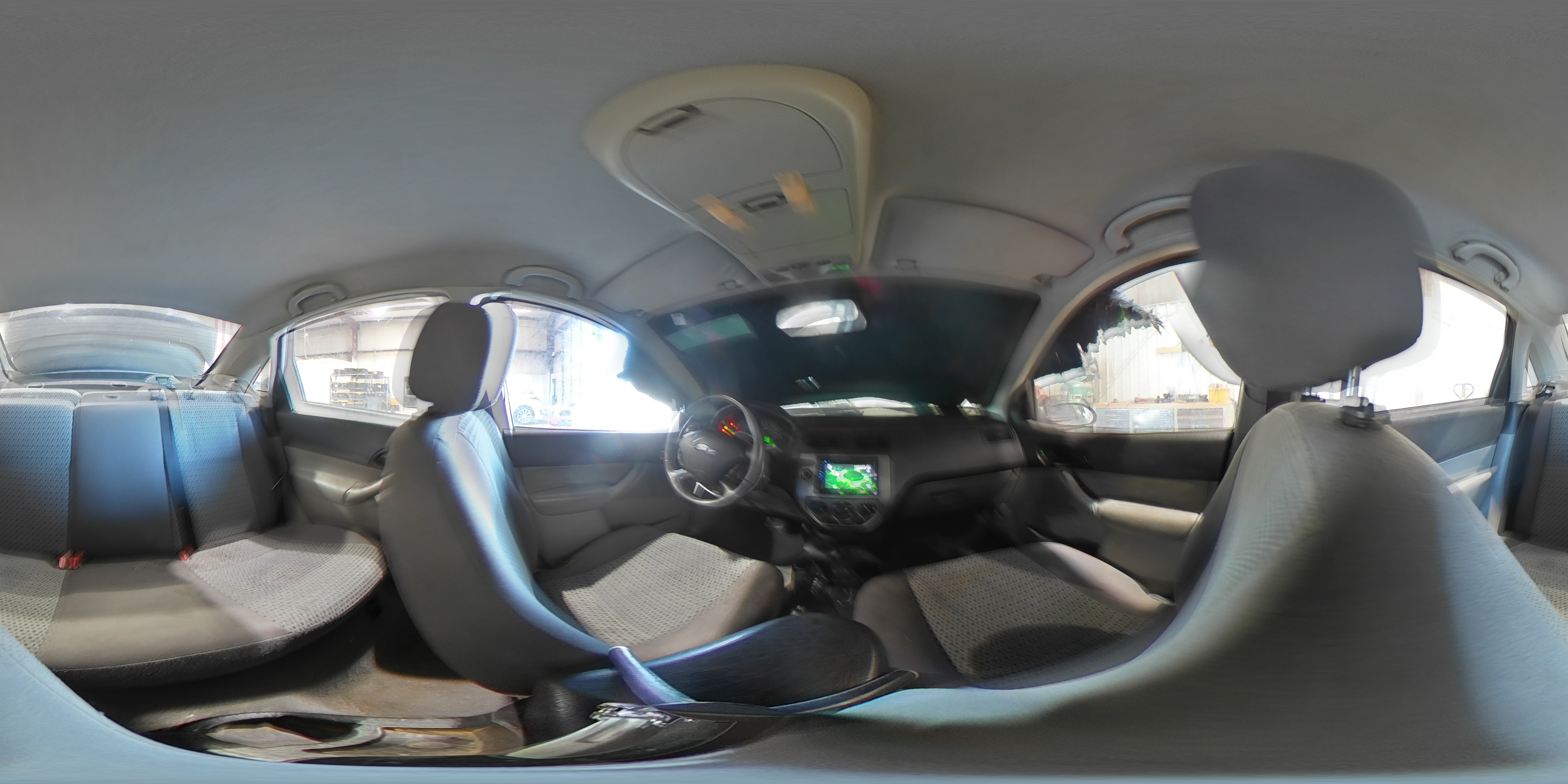 2007 Ford Focus - Image 13