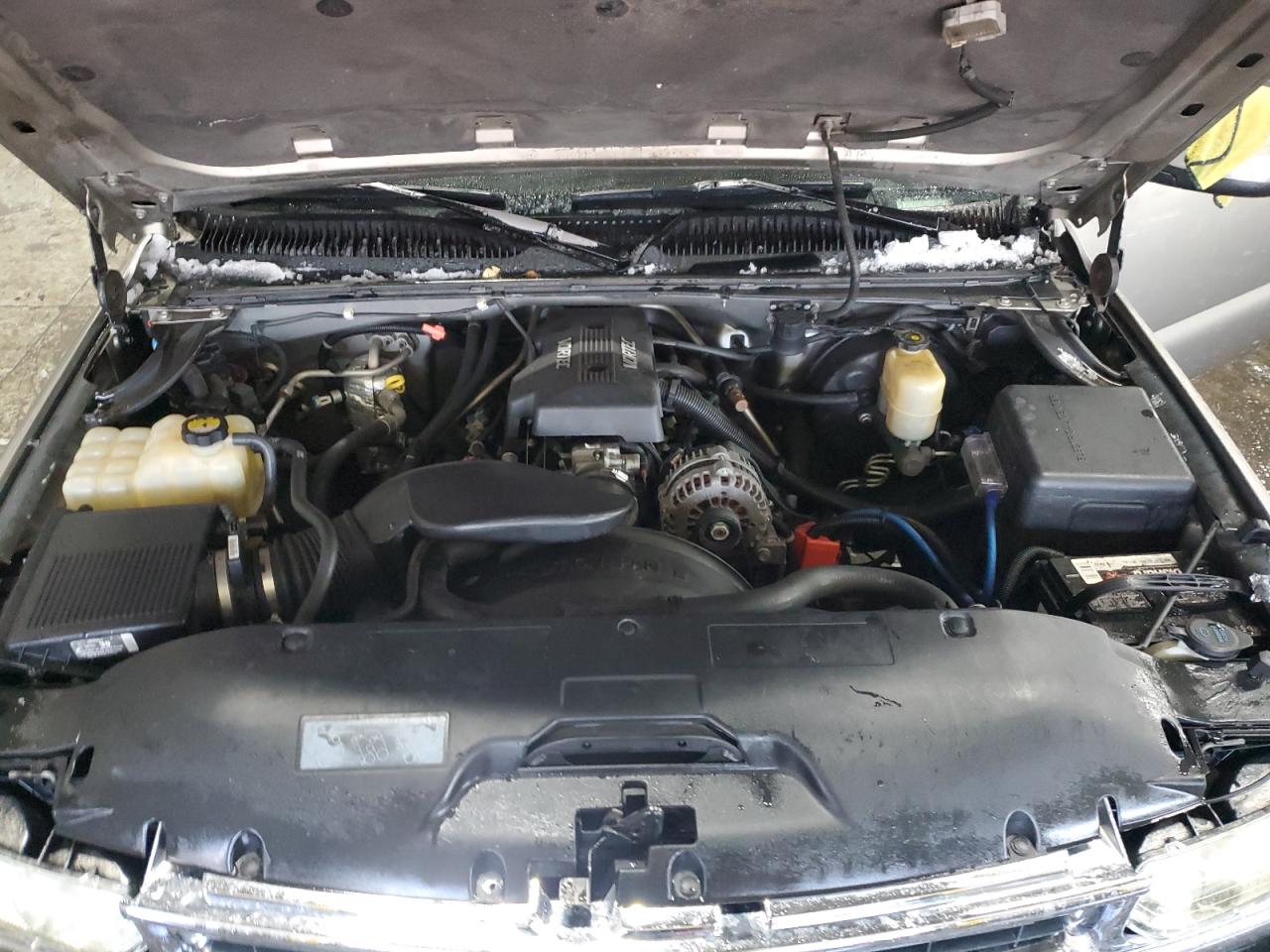 2000 Chevrolet Silverado - Image 11