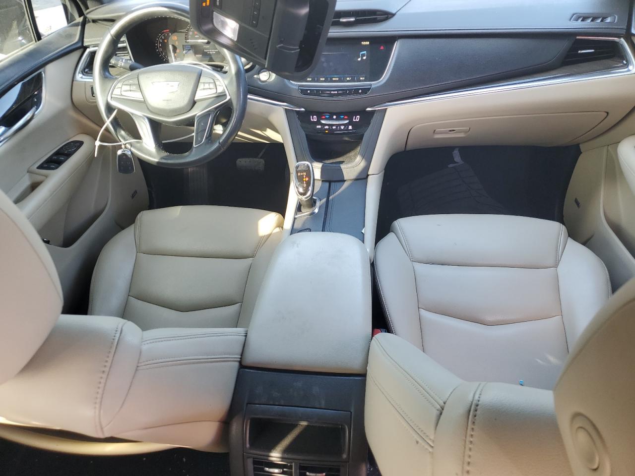 2019 Cadillac XT5 - Image 8
