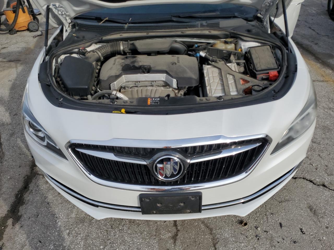 2018 Buick LaCrosse - Image 11