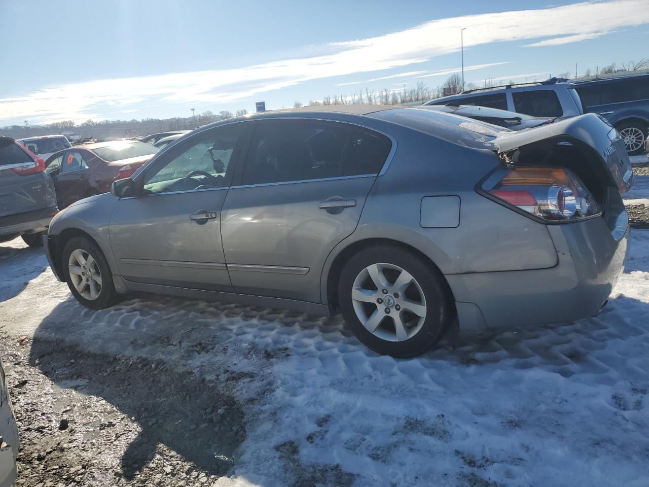 2009 Nissan Altima - Image 2