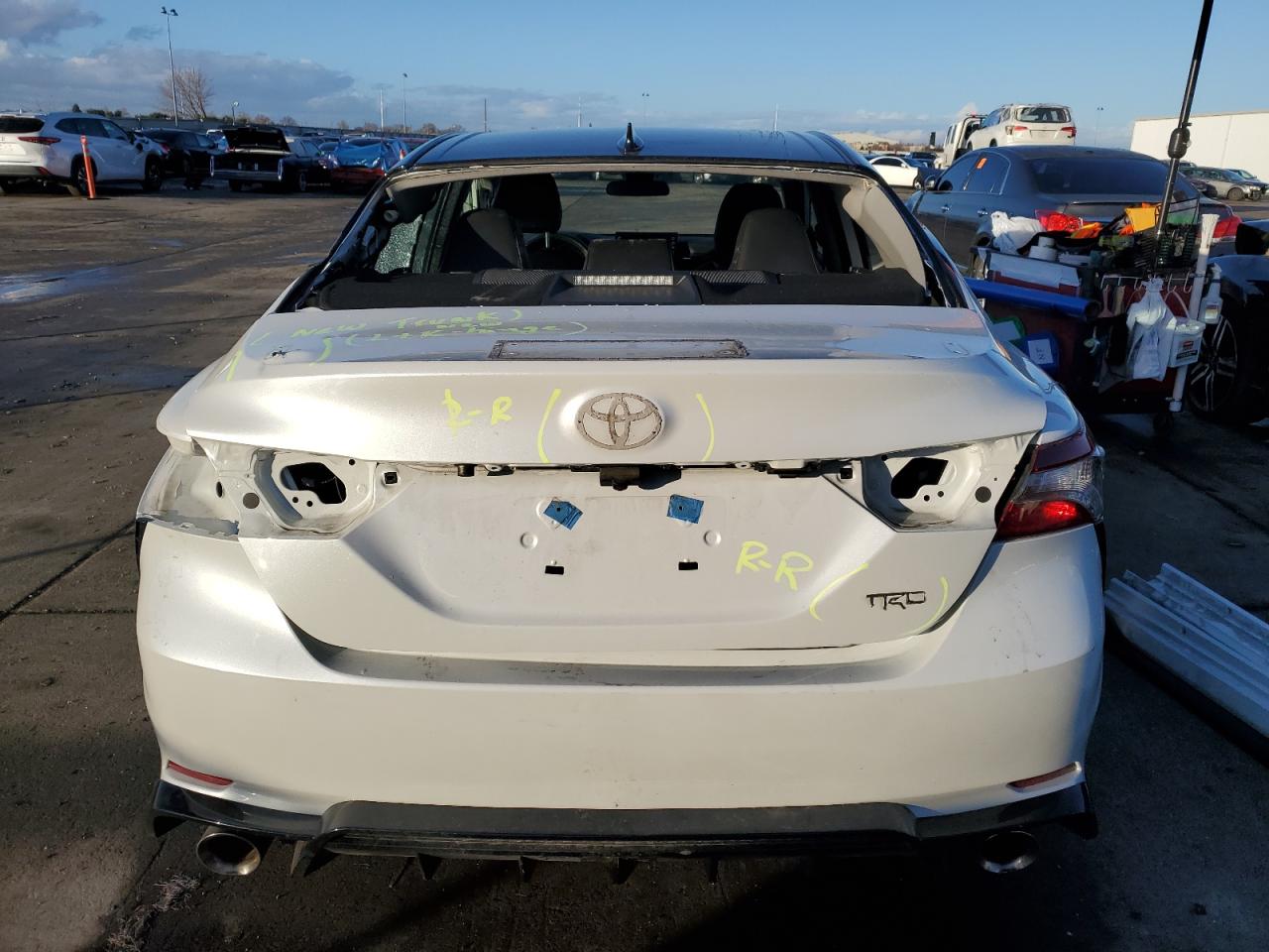 2022 Toyota Camry - Image 6