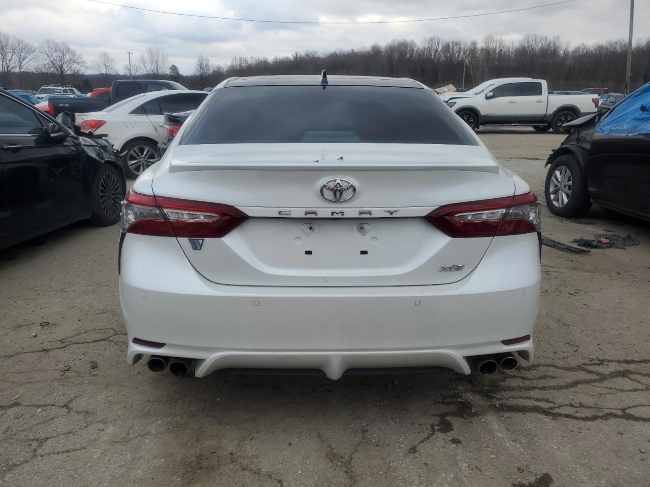 2018 Toyota Camry - Image 6