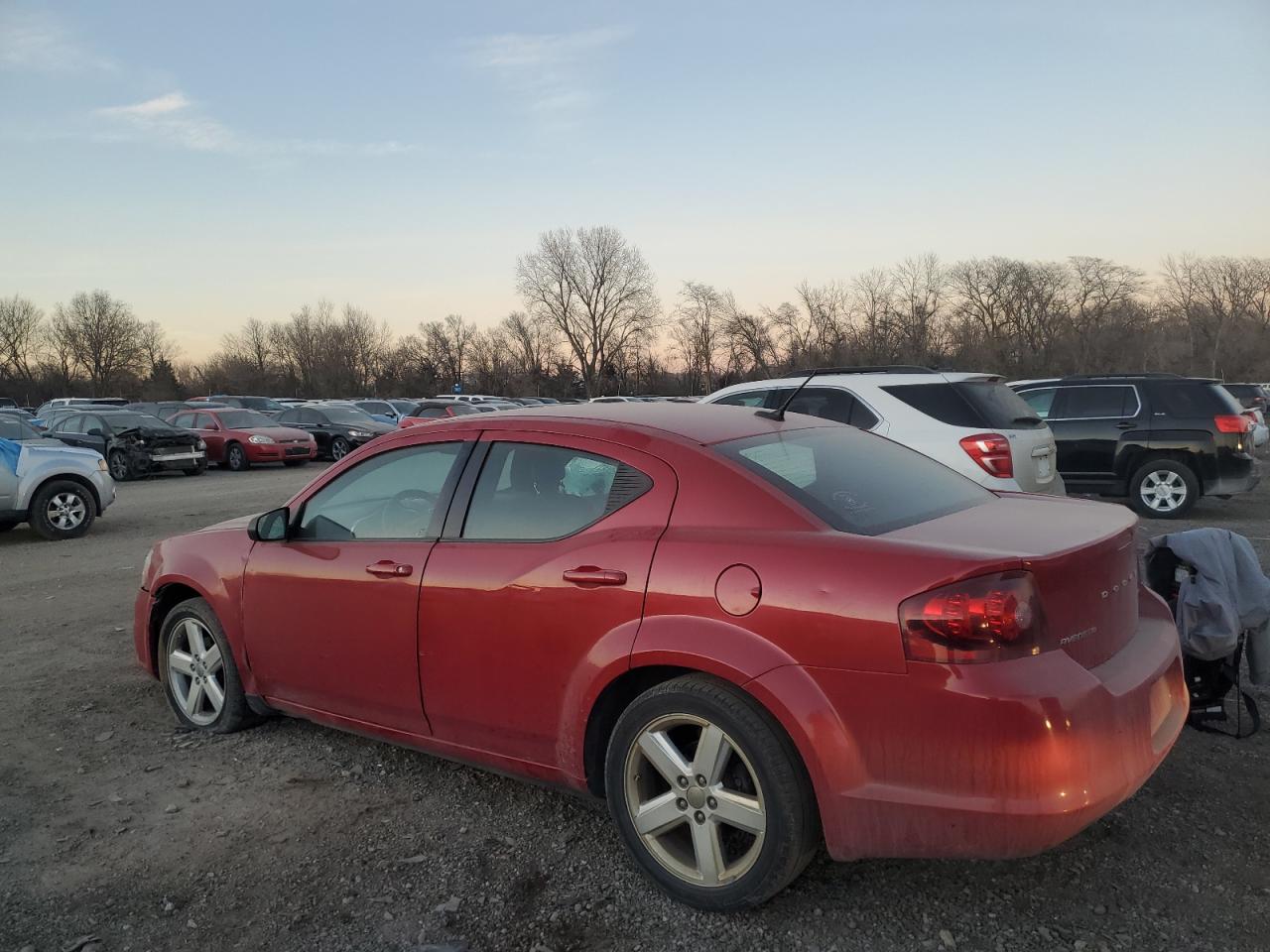 2013 Dodge Avenger - Image 2