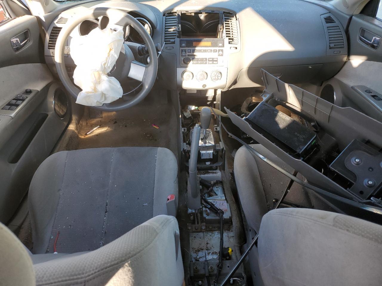 2005 Nissan Altima - Image 8