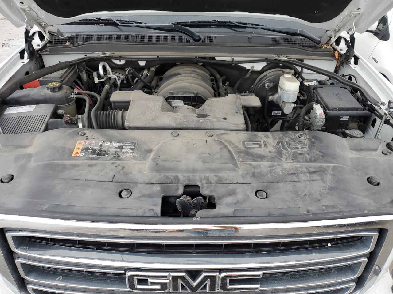 2019 GMC Yukon - Image 12