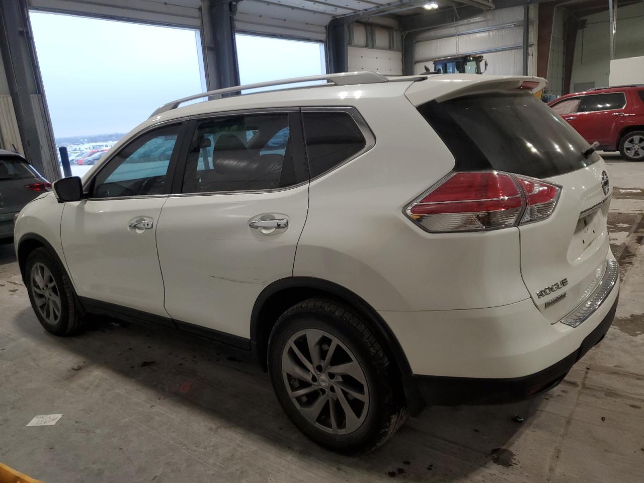 5N1AT2MV1FC796211 2015 NISSAN ROGUE - Image 2