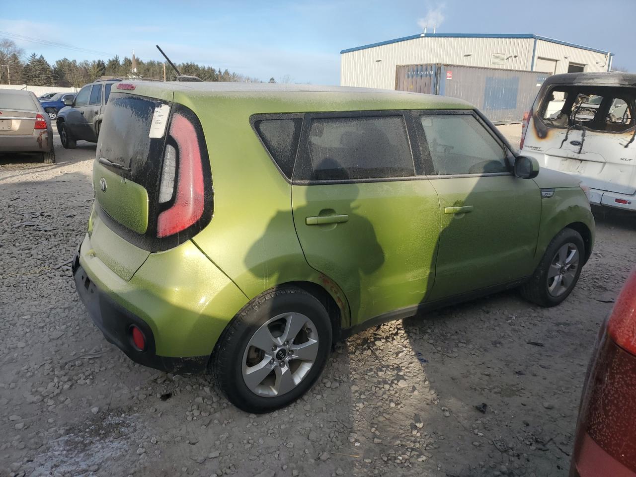 VIN KNDJN2A29J7893442 2018 KIA SOUL no.3