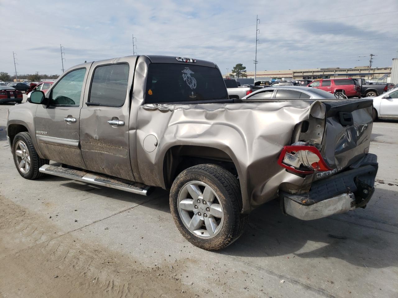 2012 GMC Sierra - Image 2