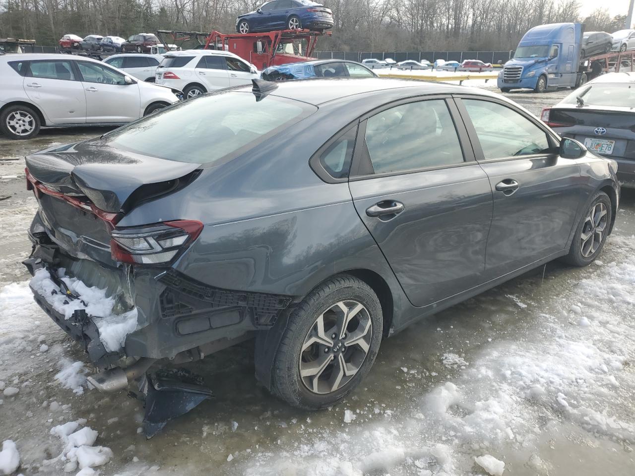 2021 Kia Forte - Image 3