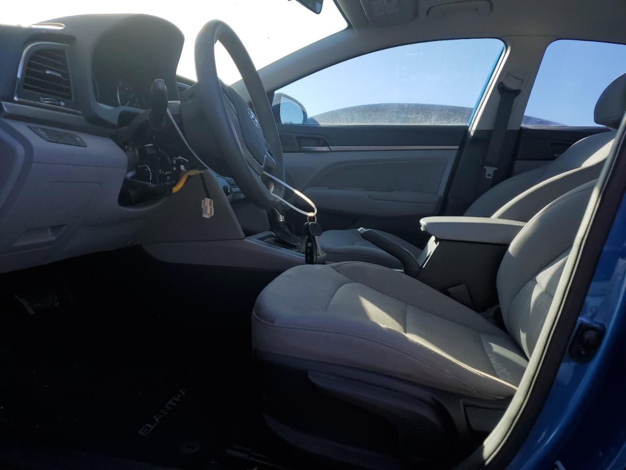 2017 Hyundai Elantra - Image 7