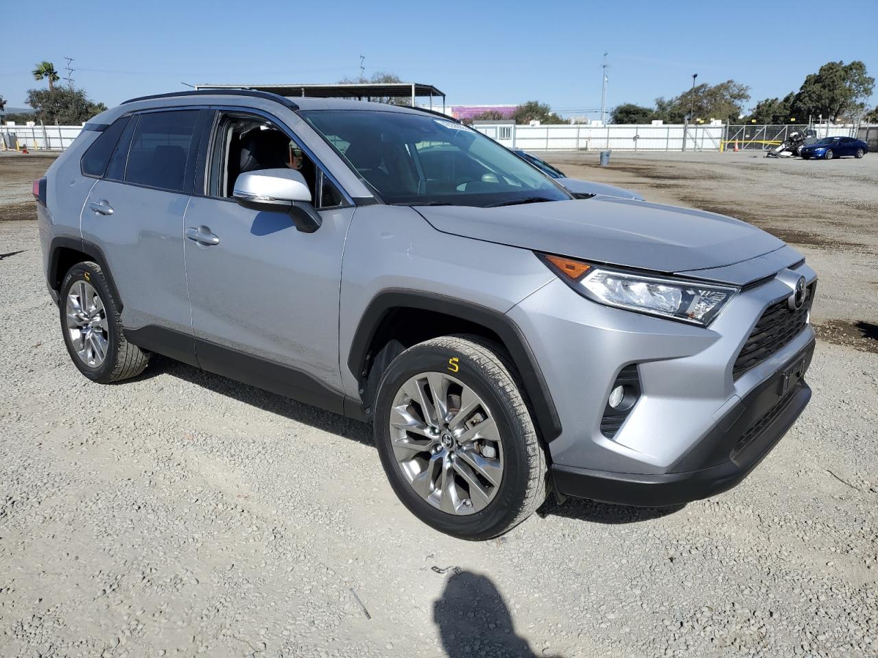 2019 Toyota RAV 4 - Image 4