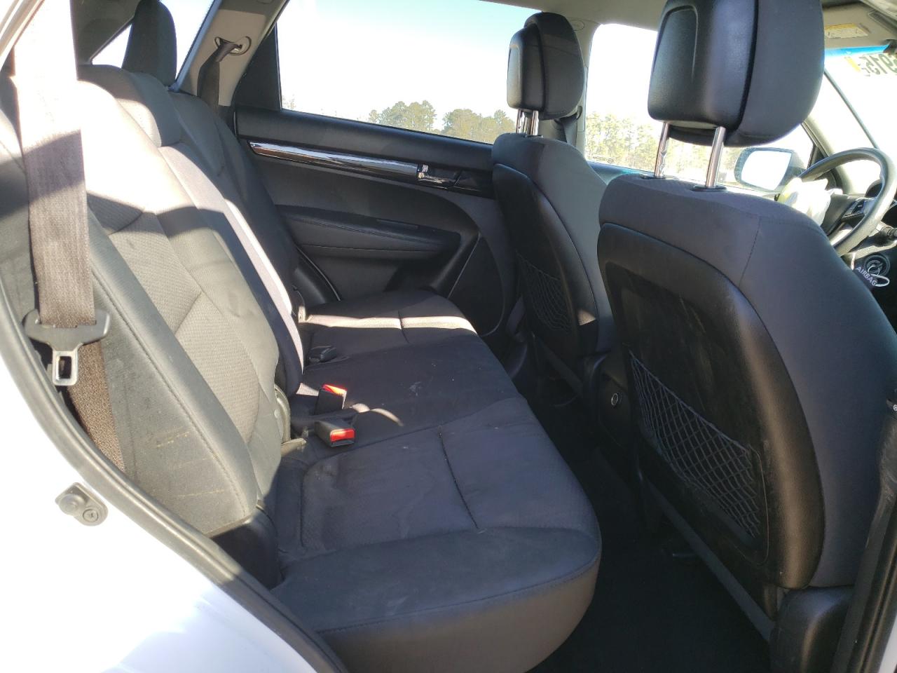 2013 Kia Sorento - Image 11