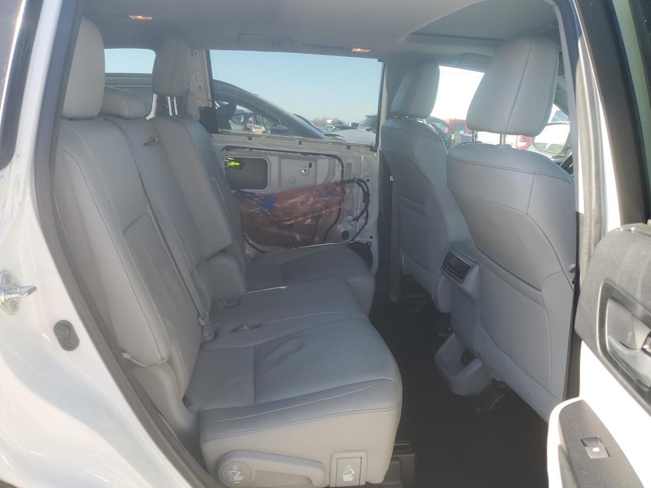5TDJZRFH6JS525154 TOYOTA HIGHLANDER 2018