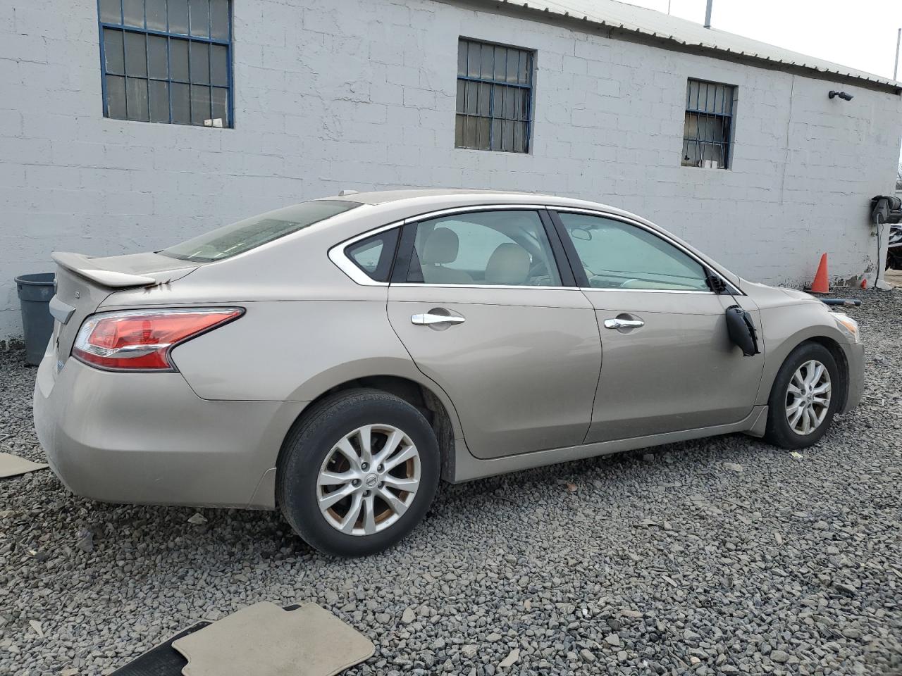 2014 Nissan Altima - Image 3
