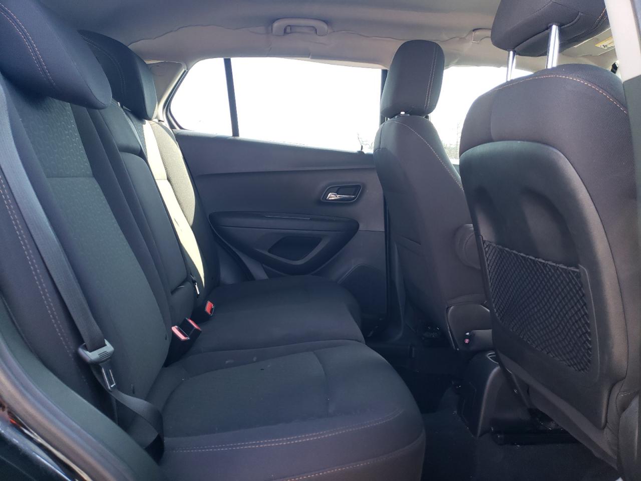 2017 Chevrolet Trax - Image 11