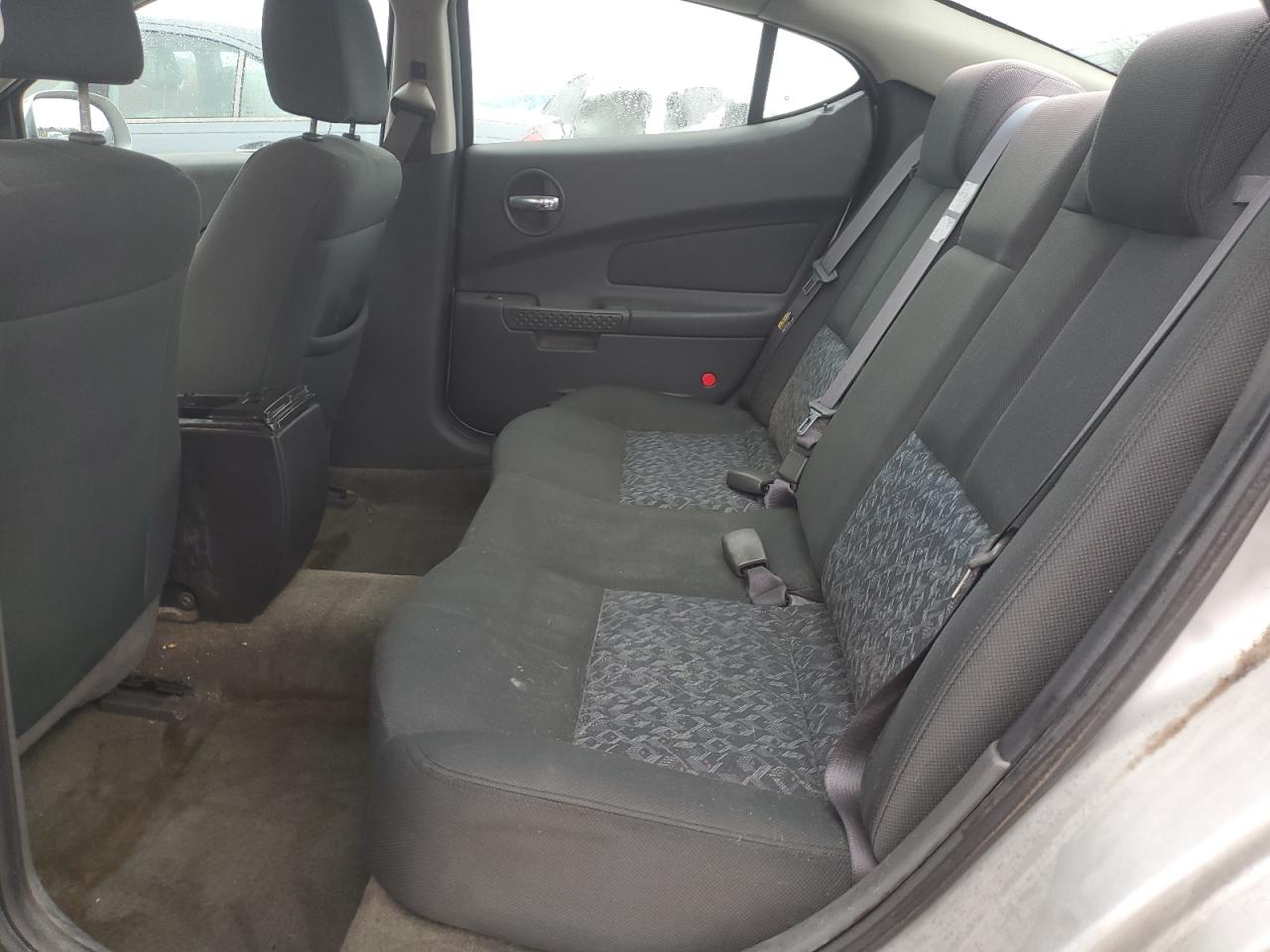 2004 Pontiac Grand Prix - Image 10