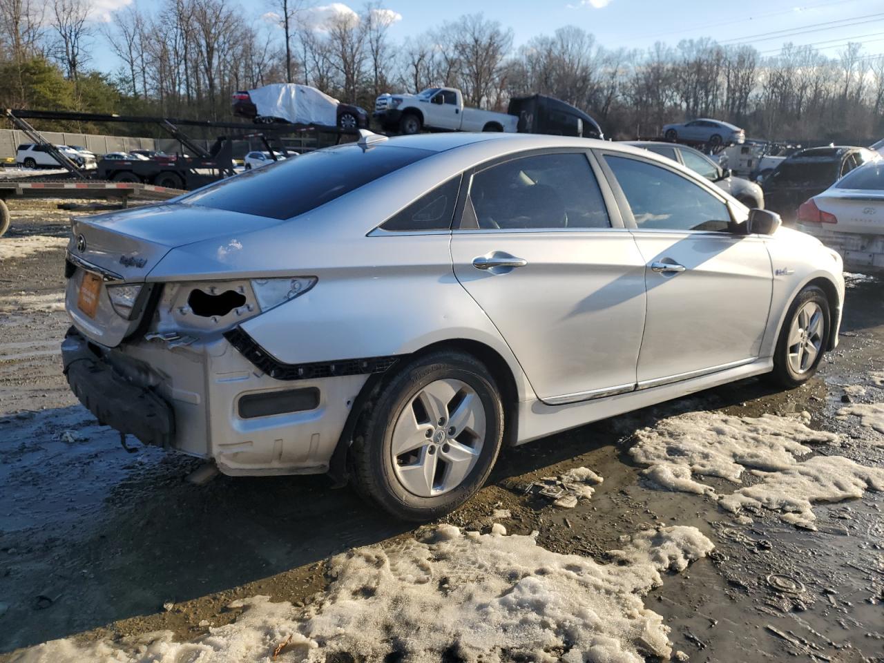 2012 Hyundai Sonata - Image 3