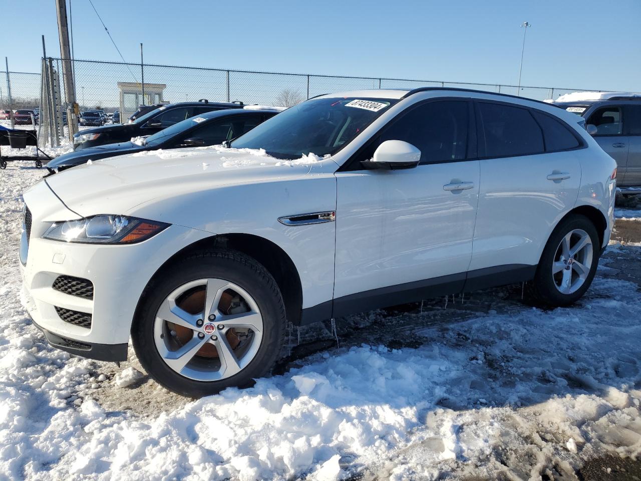 VIN SADCJ2BV1HA085231 2017 JAGUAR F-PACE no.1