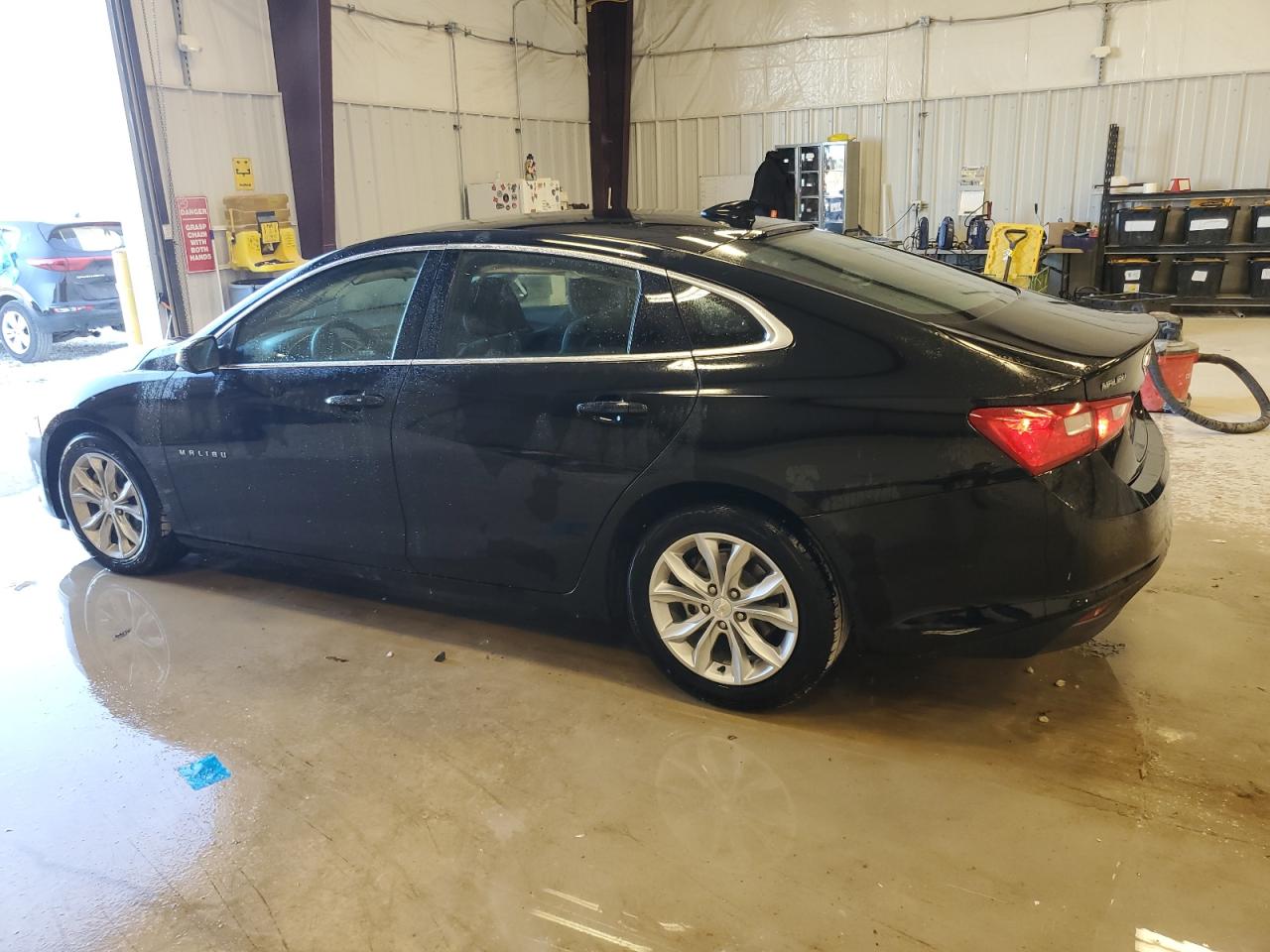2023 Chevrolet Malibu - Image 2