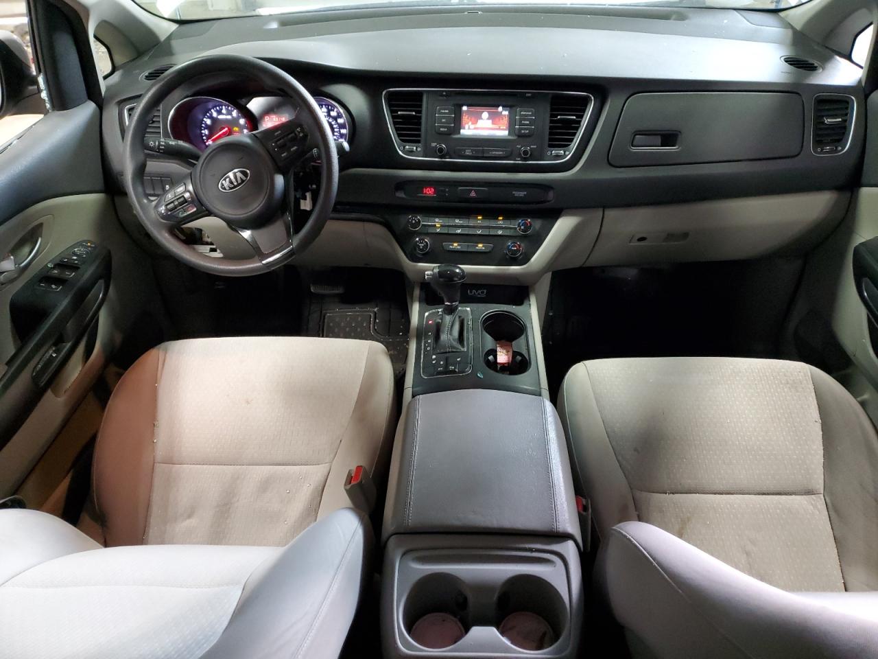 2016 Kia Sedona - Image 8